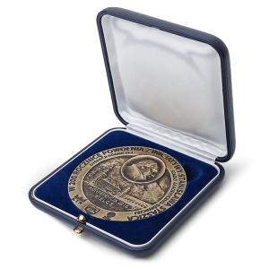 italské pouzdro na medaile, pouzdra na medaile cti, za statečnost, vojenské, za zásluhy. MCC Metalcasts výroba a prodej pouzder na medaile