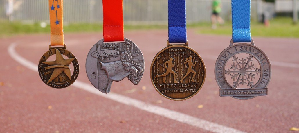 sportovní medaile na míru, výroba a prodej, zlaté, stříbrné, bronzové medaile